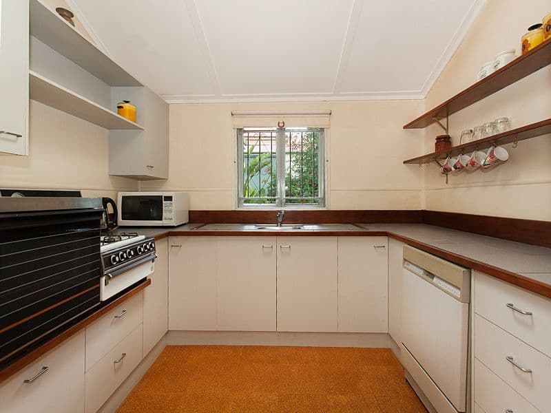 20 Graceville Avenue, GRACEVILLE QLD 4075, Graceville - Thumbnail 4