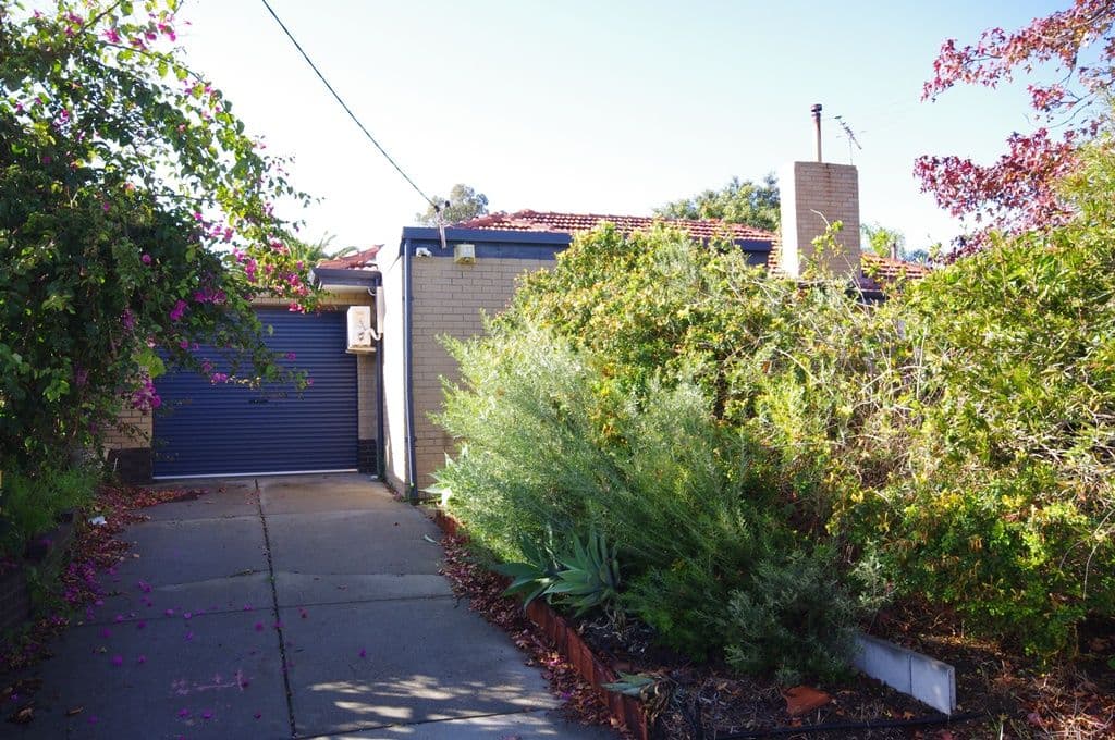 22 Chisholm Way, BALGA WA 6061, Balga - Thumbnail 2