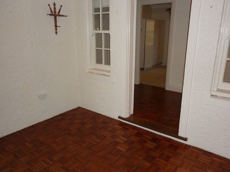 81 Flinders Way, GRIFFITH ACT 2603, Griffith - Thumbnail 2
