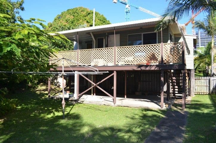 56 Auckland Street, GLADSTONE CENTRAL QLD 4680, Gladstone Central - Thumbnail 3