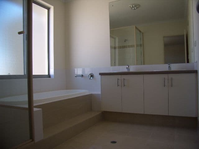 35 Orient Circuit, HILLARYS WA 6025, Hillarys - Thumbnail 3