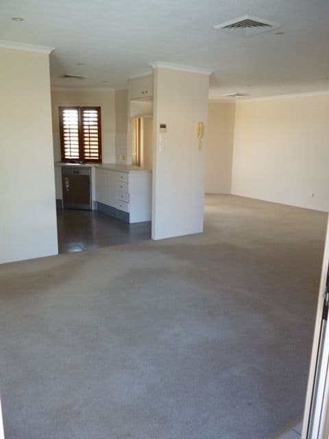 37 Stephens Street, BURLEIGH HEADS QLD 4220, Burleigh Heads - Thumbnail 7