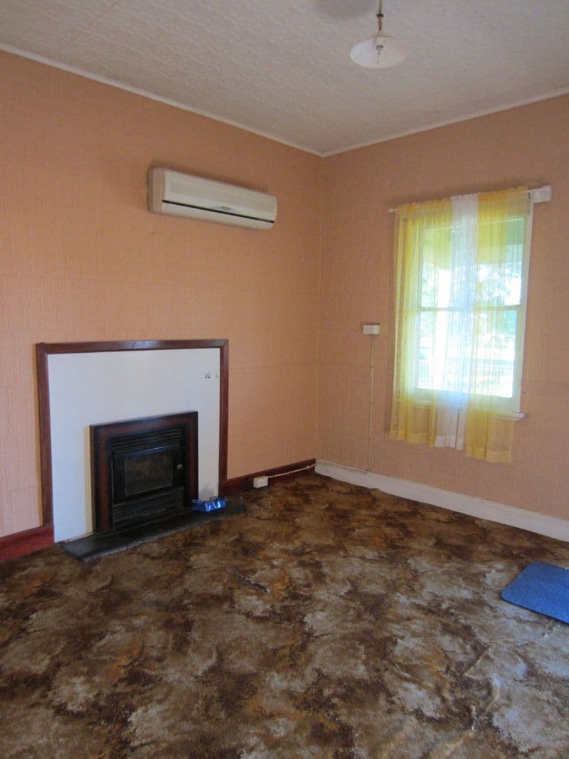 32 Robertson Street, BARMEDMAN NSW 2668, Barmedman - Thumbnail 5