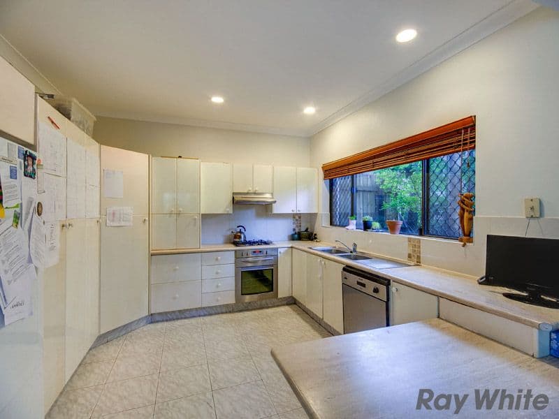26 View Crescent, ARANA HILLS QLD 4054, Arana Hills - Thumbnail 3