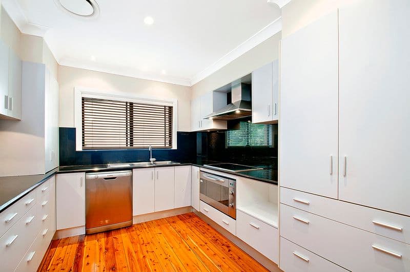 2 Sirius Place, ENGADINE NSW 2233, Engadine - Thumbnail 3
