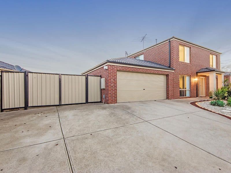 3 Dusky Crescent, TARNEIT VIC 3029, Tarneit - Thumbnail 2