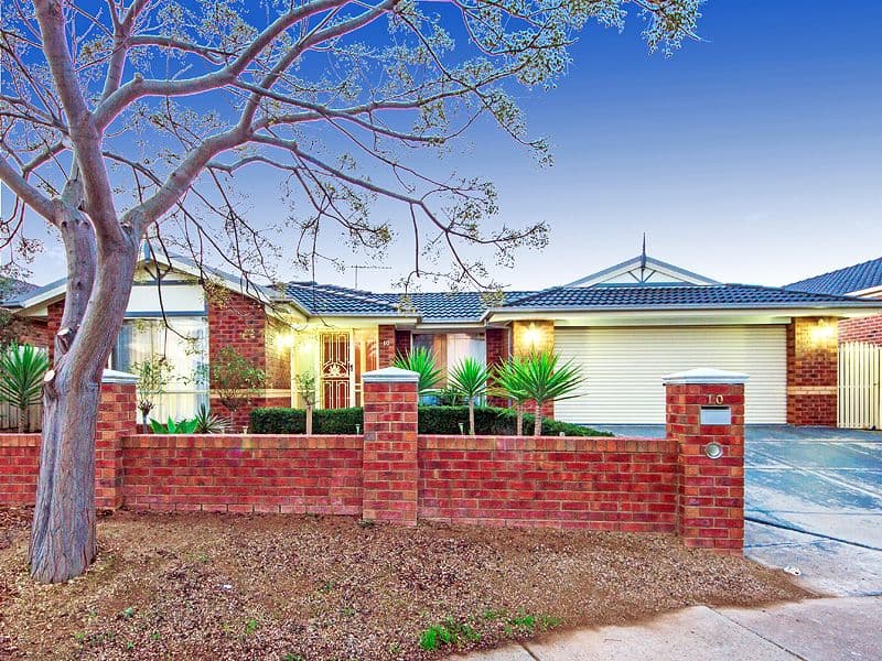 10 Yanga Lane, TAYLORS HILL VIC 3037, Taylors Hill - Image 1