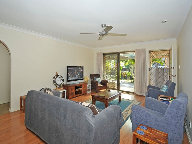 6 Guineas Creek Road, CURRUMBIN WATERS QLD 4223, Currumbin Waters - Thumbnail 4