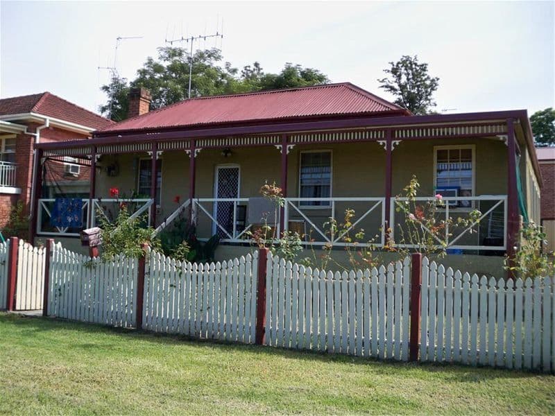 8 Liverpool Street, COWRA NSW 2794, Cowra - Thumbnail 2