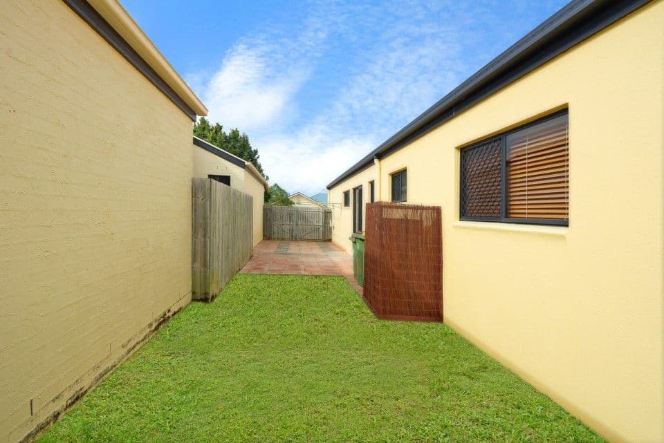 18 Kilbride Court, CALOUNDRA WEST QLD 4551, Caloundra West - Thumbnail 6