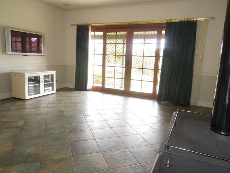 20 Tenison Drive, MOUNT GAMBIER SA 5290, Mount Gambier - Thumbnail 8