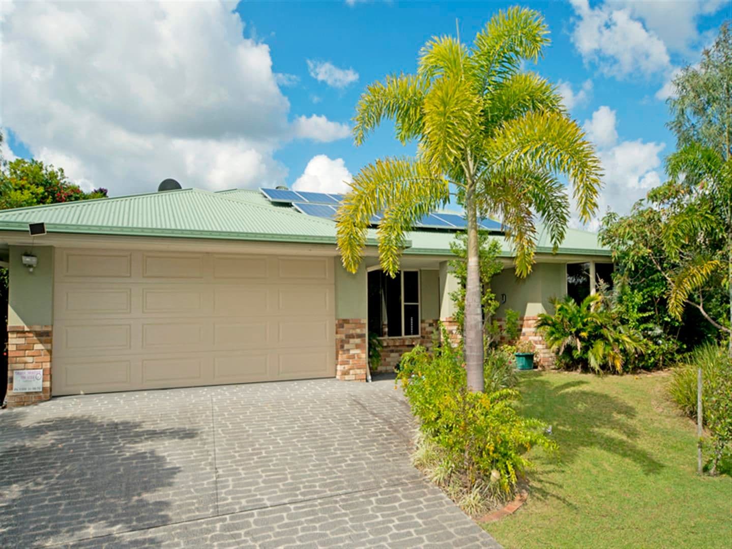 4 ROBERTS Drive, MAUDSLAND QLD 4210, Maudsland - Thumbnail 7
