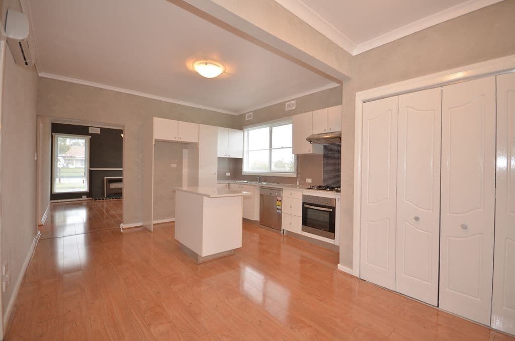 1216 Norman Street, WENDOUREE  Victoria  3355, Australia, Wendouree - Image 1