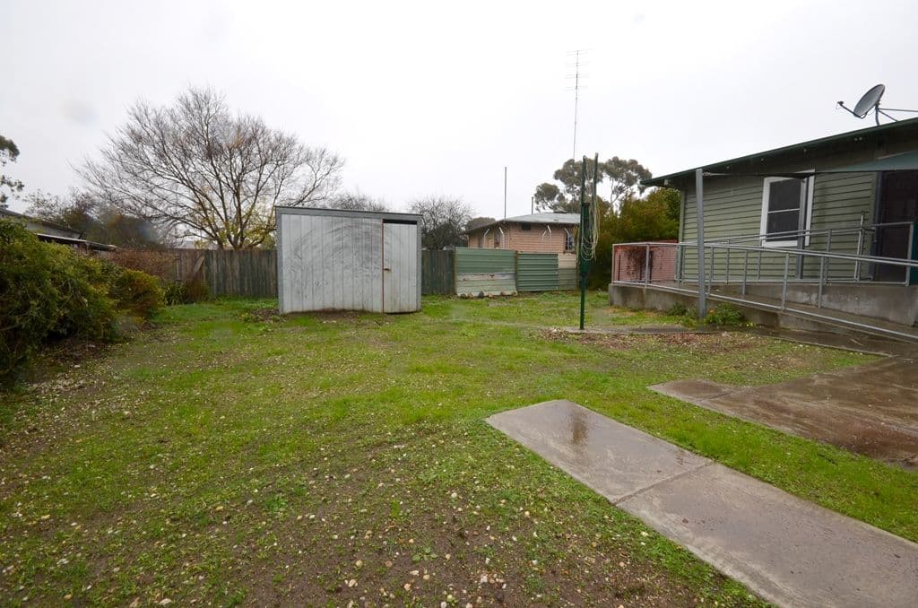 1216 Norman Street, WENDOUREE  Victoria  3355, Australia, Wendouree - Thumbnail 8