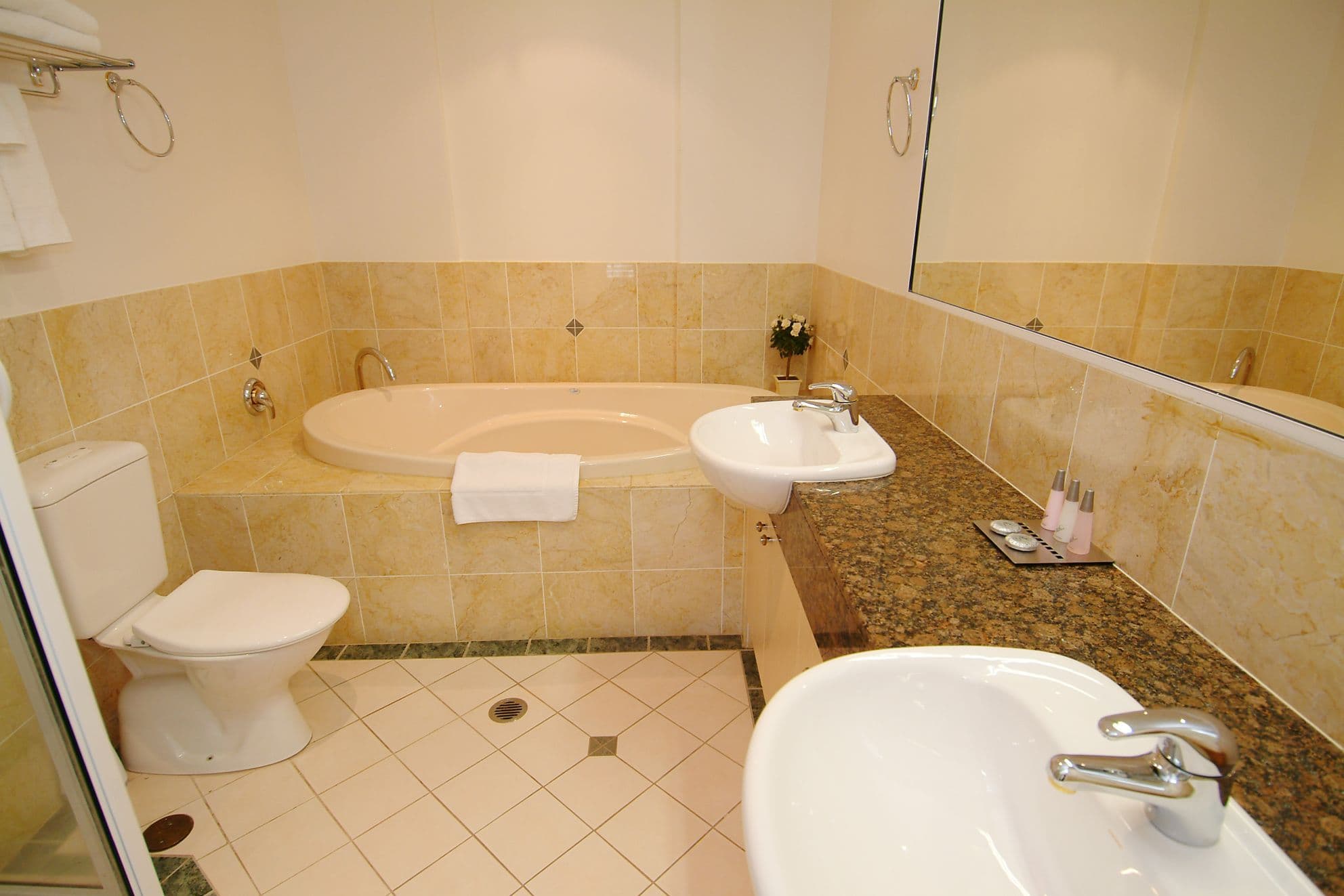  31 Vasey Esplanade, TRINITY BEACH QLD 4879, Trinity Beach - Thumbnail 5