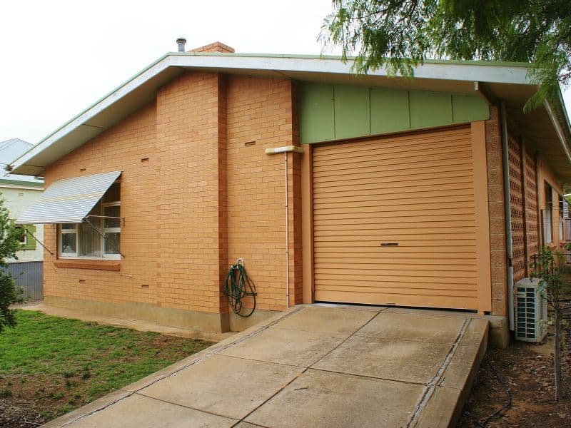 16 Elizabeth Street, MURRAY BRIDGE SA 5253, Murray Bridge - Image 1