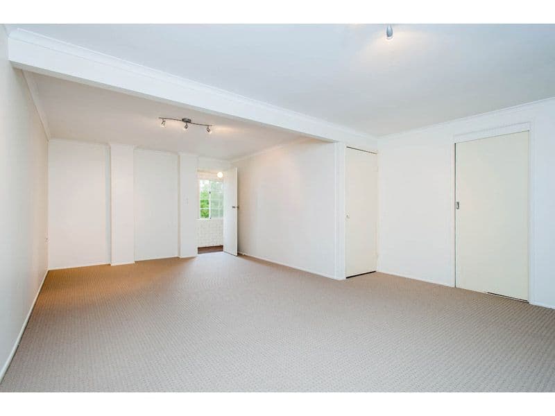 18 Aletta Street, SHAILER PARK QLD 4128, Shailer Park - Thumbnail 4