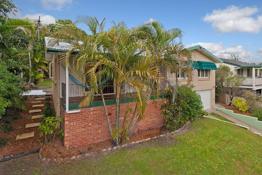 427 Nursery Road, HOLLAND PARK QLD 4121, Holland Park - Image 1