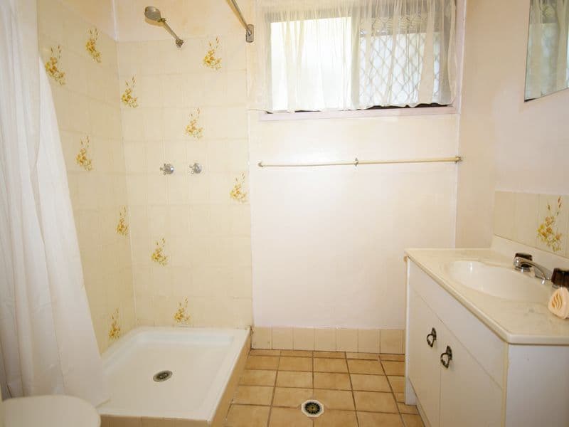 11 Yarrow Court, REDBANK PLAINS QLD 4301, Redbank Plains - Thumbnail 7