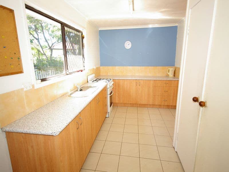 11 Yarrow Court, REDBANK PLAINS QLD 4301, Redbank Plains - Thumbnail 2