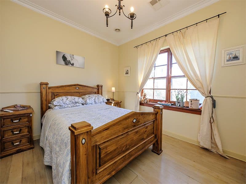 196 Union Road, SURREY HILLS VIC 3127, Surrey Hills - Thumbnail 2