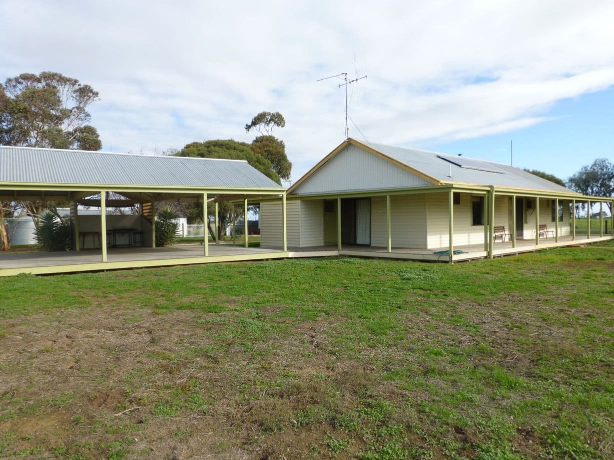 9 Davis Road, PATHO VIC 3564, Patho - Thumbnail 2