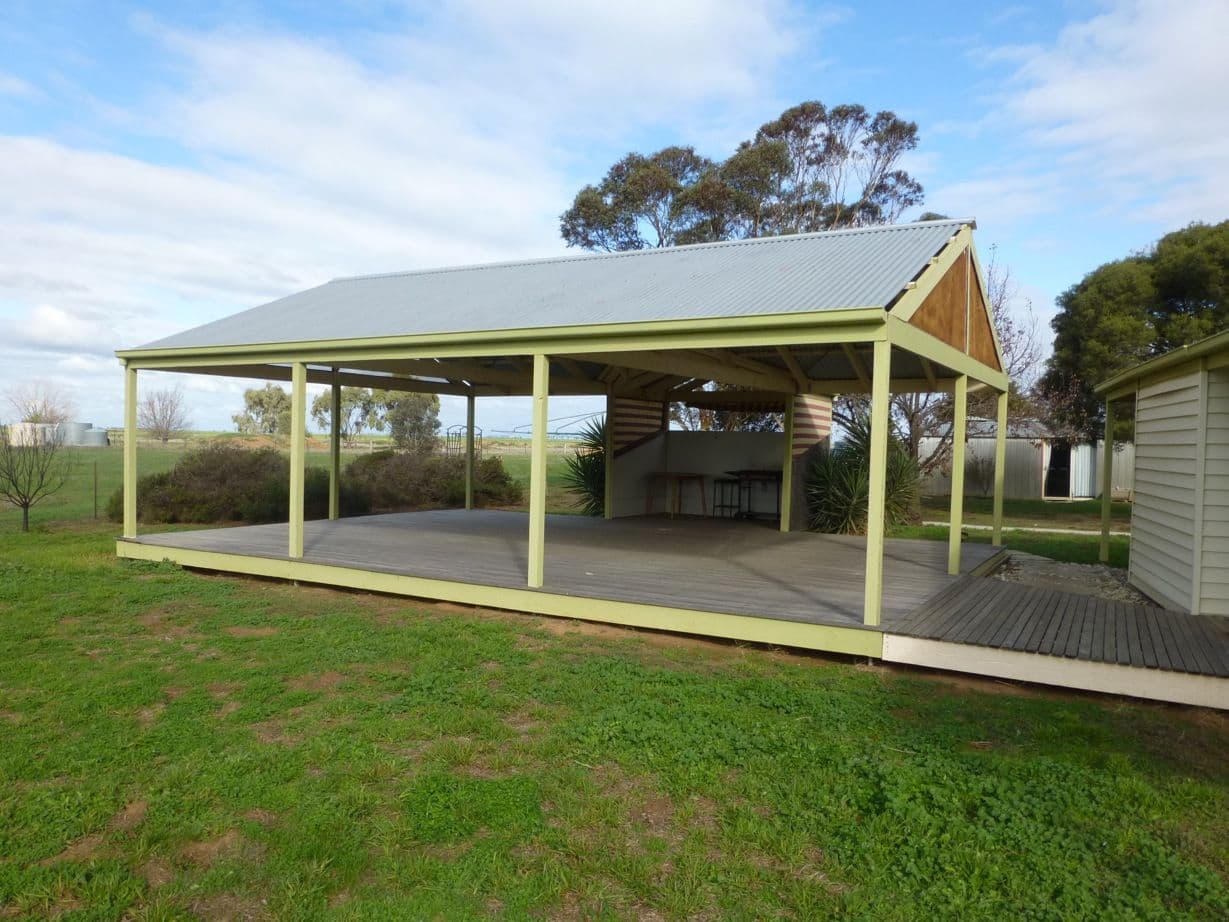 9 Davis Road, PATHO VIC 3564, Patho - Thumbnail 4
