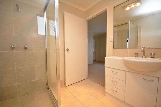 85 Nottingham Street, KIPPA-RING QLD 4021, Kippa-Ring - Thumbnail 5