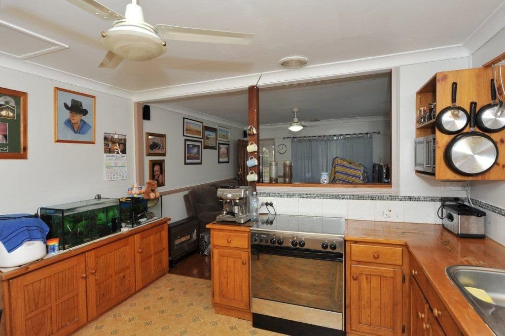 14 Eulolo Street, WILSONTON QLD 4350, Wilsonton - Thumbnail 3