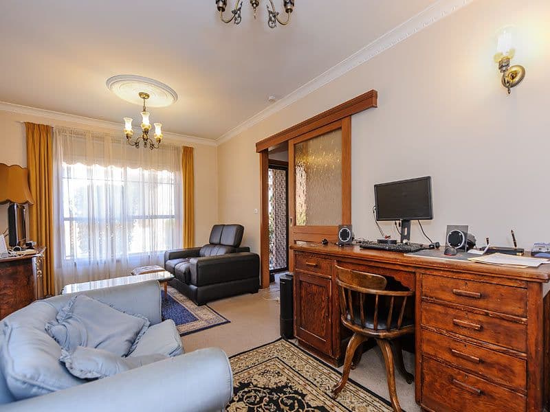 29 Blackburn Road, BLACKBURN VIC 3130, Blackburn - Thumbnail 2