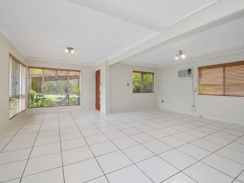 33 Maine Terrace, DECEPTION BAY QLD 4508, Deception Bay - Thumbnail 3