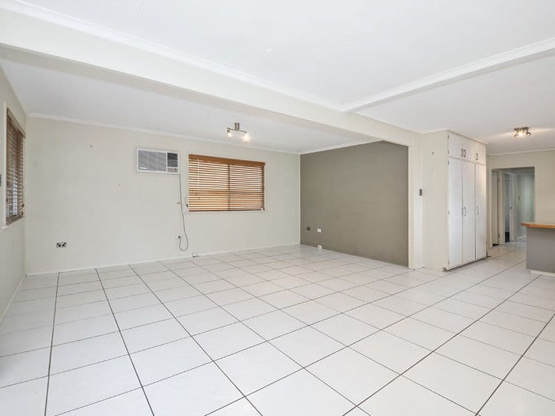 33 Maine Terrace, DECEPTION BAY QLD 4508, Deception Bay - Image 1