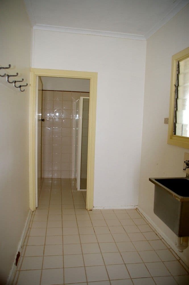 11 Hopkins Street, RENMARK SA 5341, Renmark - Thumbnail 8