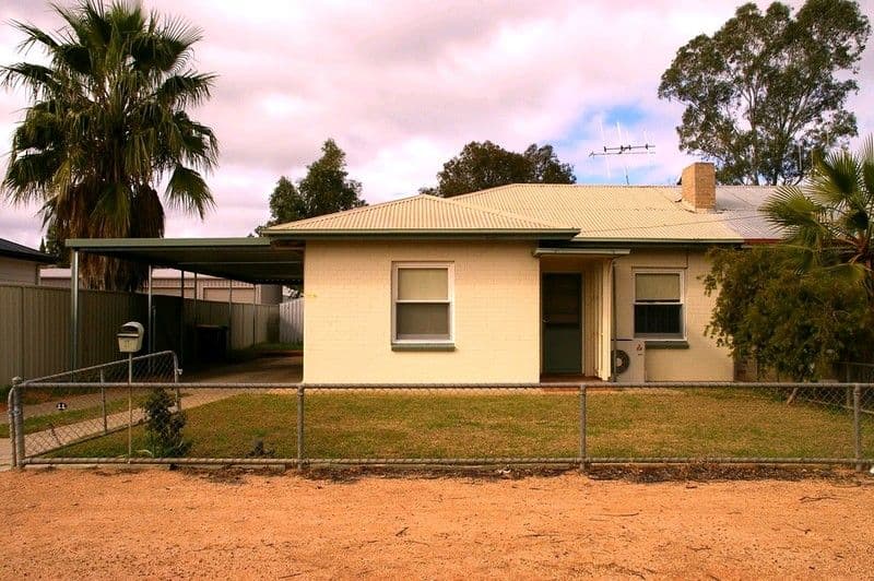 11 Hopkins Street, RENMARK SA 5341, Renmark - Image 1
