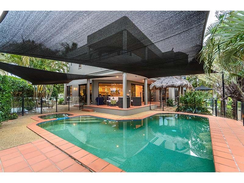 5 Montevideo Drive, CLEAR ISLAND WATERS QLD 4226, Clear Island Waters - Thumbnail 4