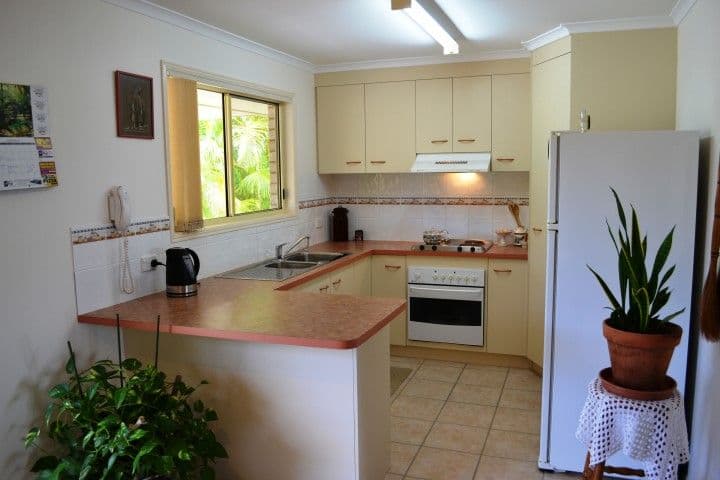 10 Aimee Drive, URANGAN QLD 4655, Urangan - Thumbnail 4
