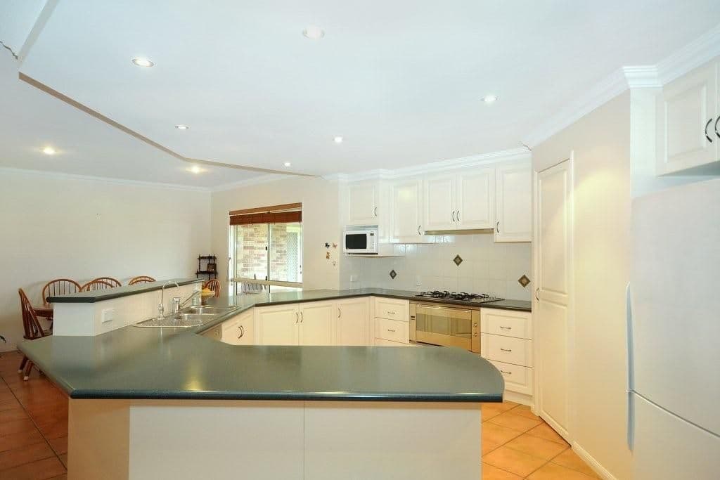 9 Powell Court, HIGHFIELDS QLD 4352, Highfields - Thumbnail 2
