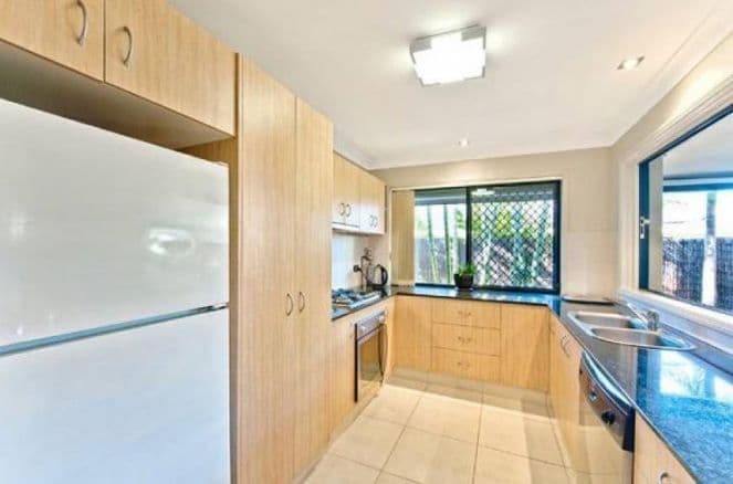 13 Thelma Avenue, BIGGERA WATERS QLD 4216, Biggera Waters - Thumbnail 4