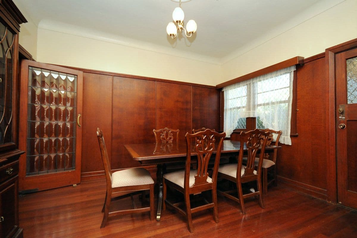 52 Taylor Street, NEWTOWN QLD 4350, Newtown - Thumbnail 4
