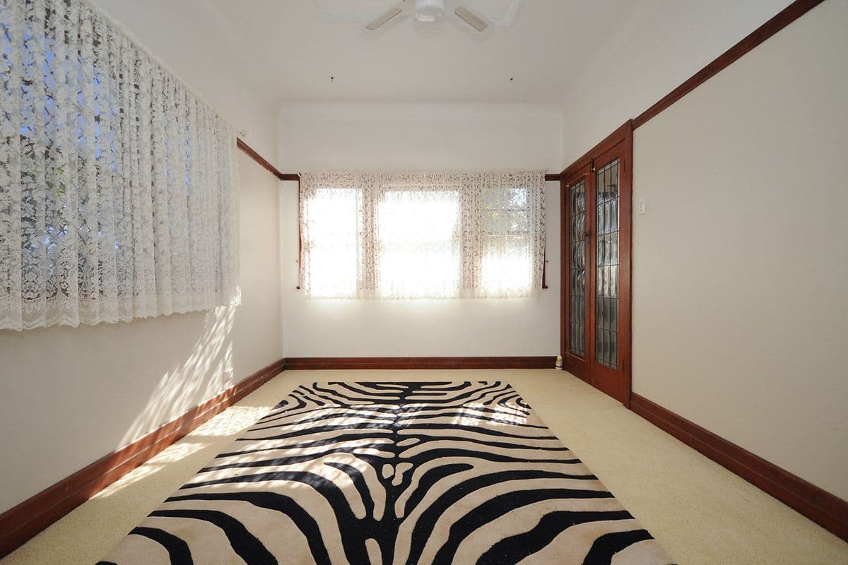 52 Taylor Street, NEWTOWN QLD 4350, Newtown - Thumbnail 6