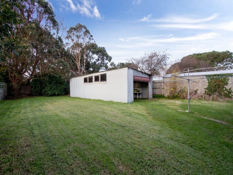 16 Bursaria Crescent, FRANKSTON NORTH VIC 3200, Frankston North - Thumbnail 7