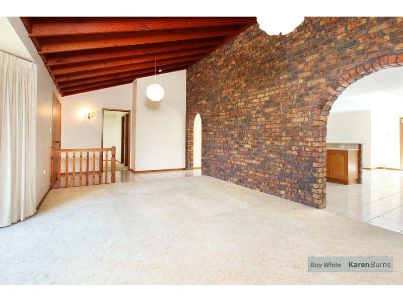 11 Halmore Place, CHAPEL HILL QLD 4069, Chapel Hill - Thumbnail 6