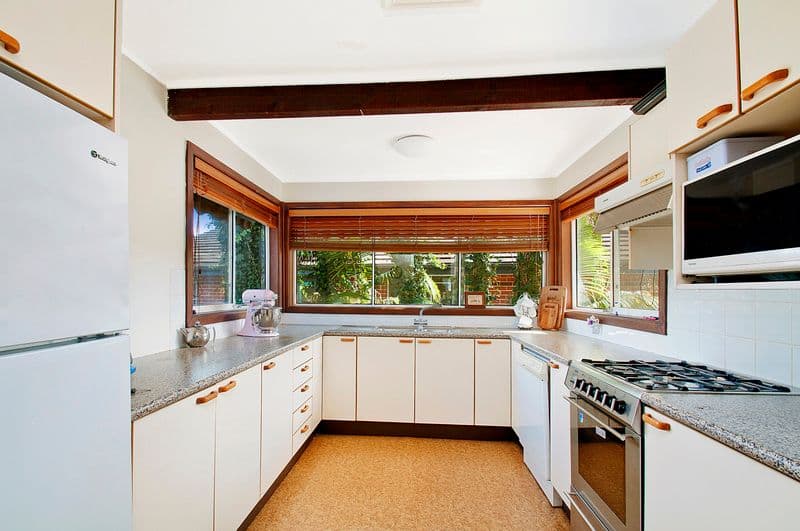19 Delia Parade, ENGADINE NSW 2233, Engadine - Thumbnail 3