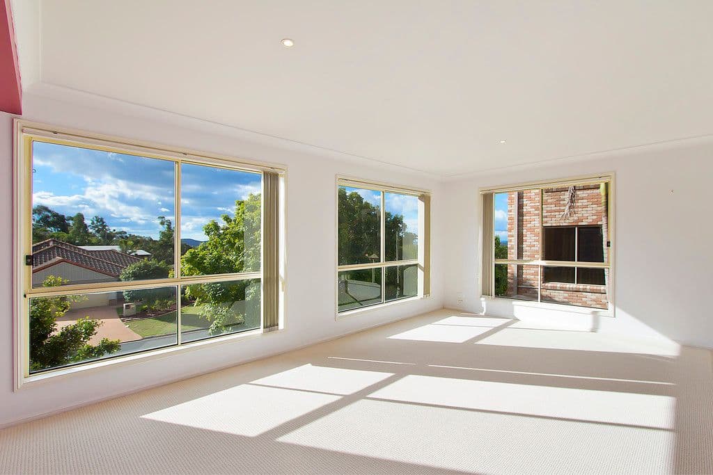 76 Kincaid Drive, HIGHLAND PARK QLD 4211, Highland Park - Thumbnail 4