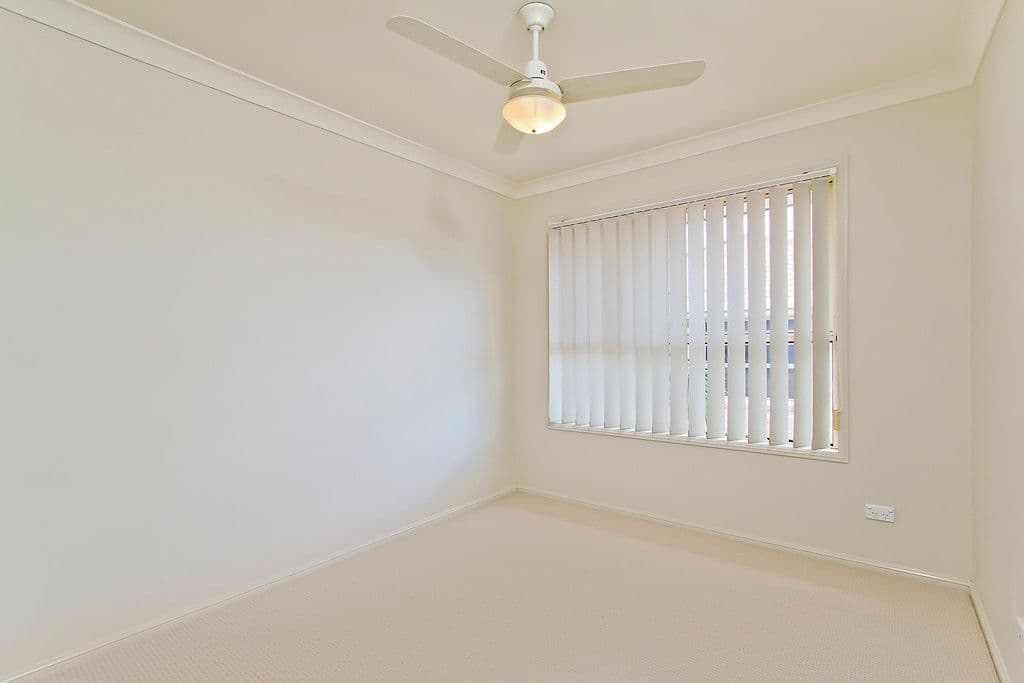 76 Kincaid Drive, HIGHLAND PARK QLD 4211, Highland Park - Thumbnail 8
