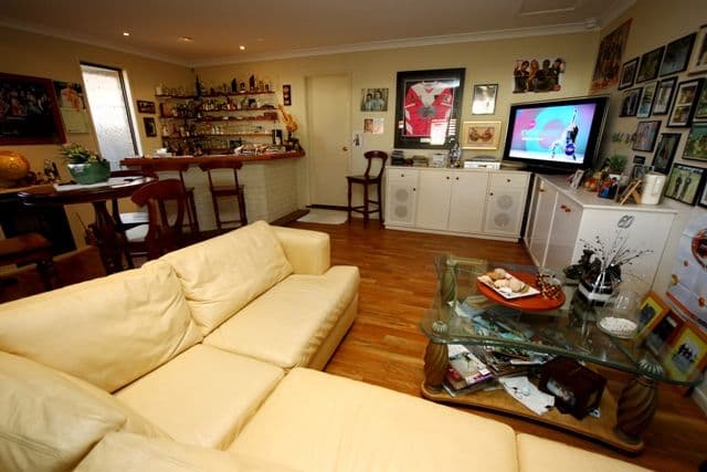 35 Lancelin Drive, MERMAID WATERS QLD 4218, Mermaid Waters - Thumbnail 4