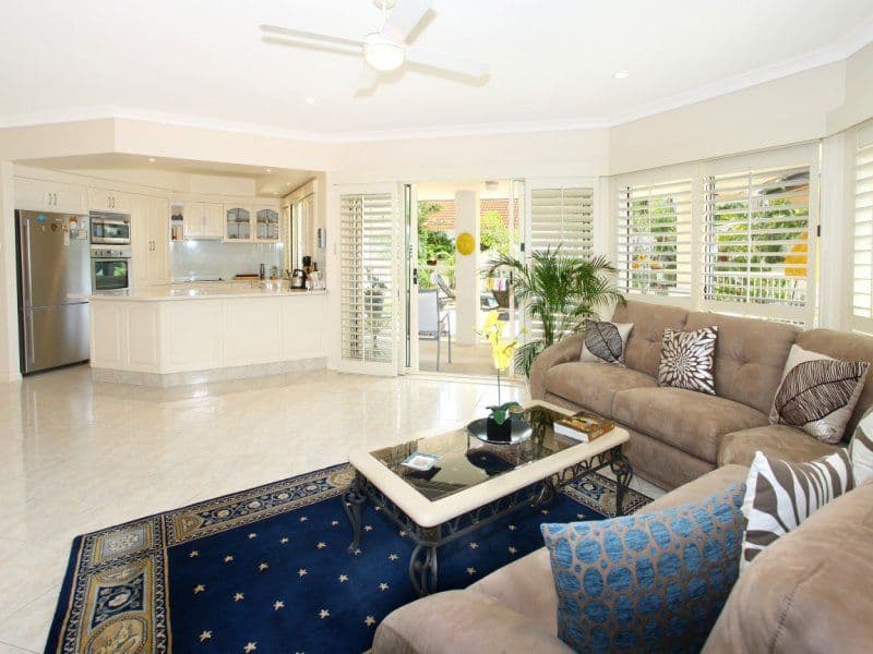 6 Deborah Avenue, BENOWA WATERS QLD 4217, Benowa - Thumbnail 5