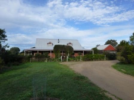 33 Water Trust Road, CHILTERN VIC 3683, Chiltern - Image 1