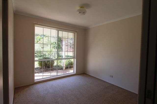 19 Richards Road, CAMP MOUNTAIN QLD 4520, Camp Mountain - Thumbnail 4