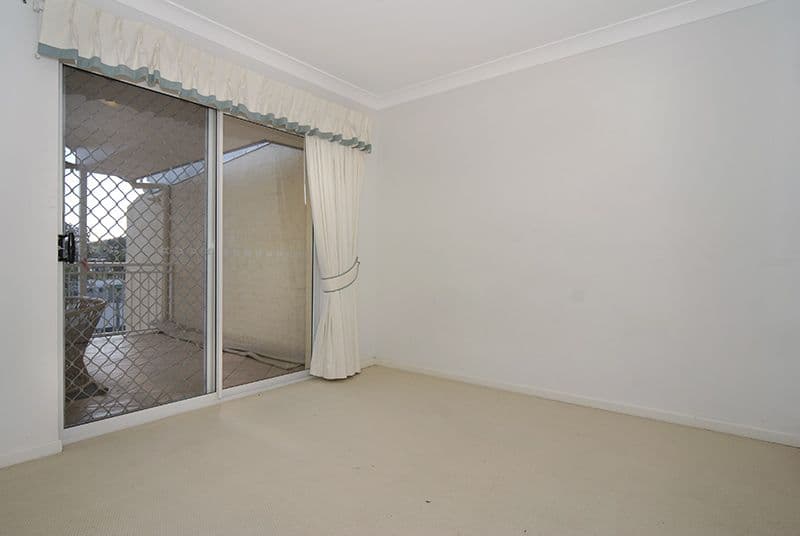 20 Underhill Avenue, INDOOROOPILLY QLD 4068, Indooroopilly - Thumbnail 4
